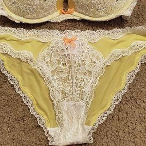 VS bra and panty set